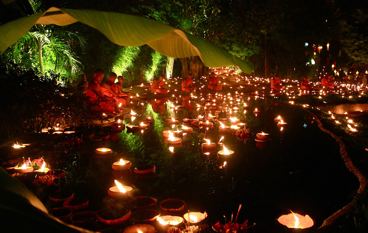 November Loy Krathong